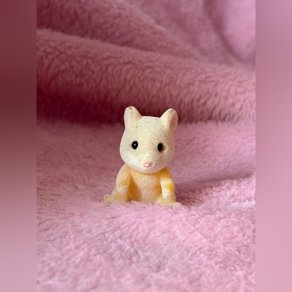 Vintage Hamilton hamster baby calico critters